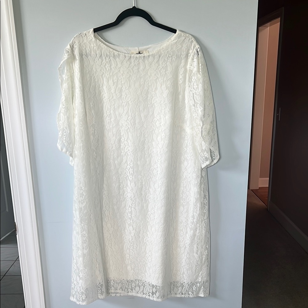 Elegant White Lace Dress